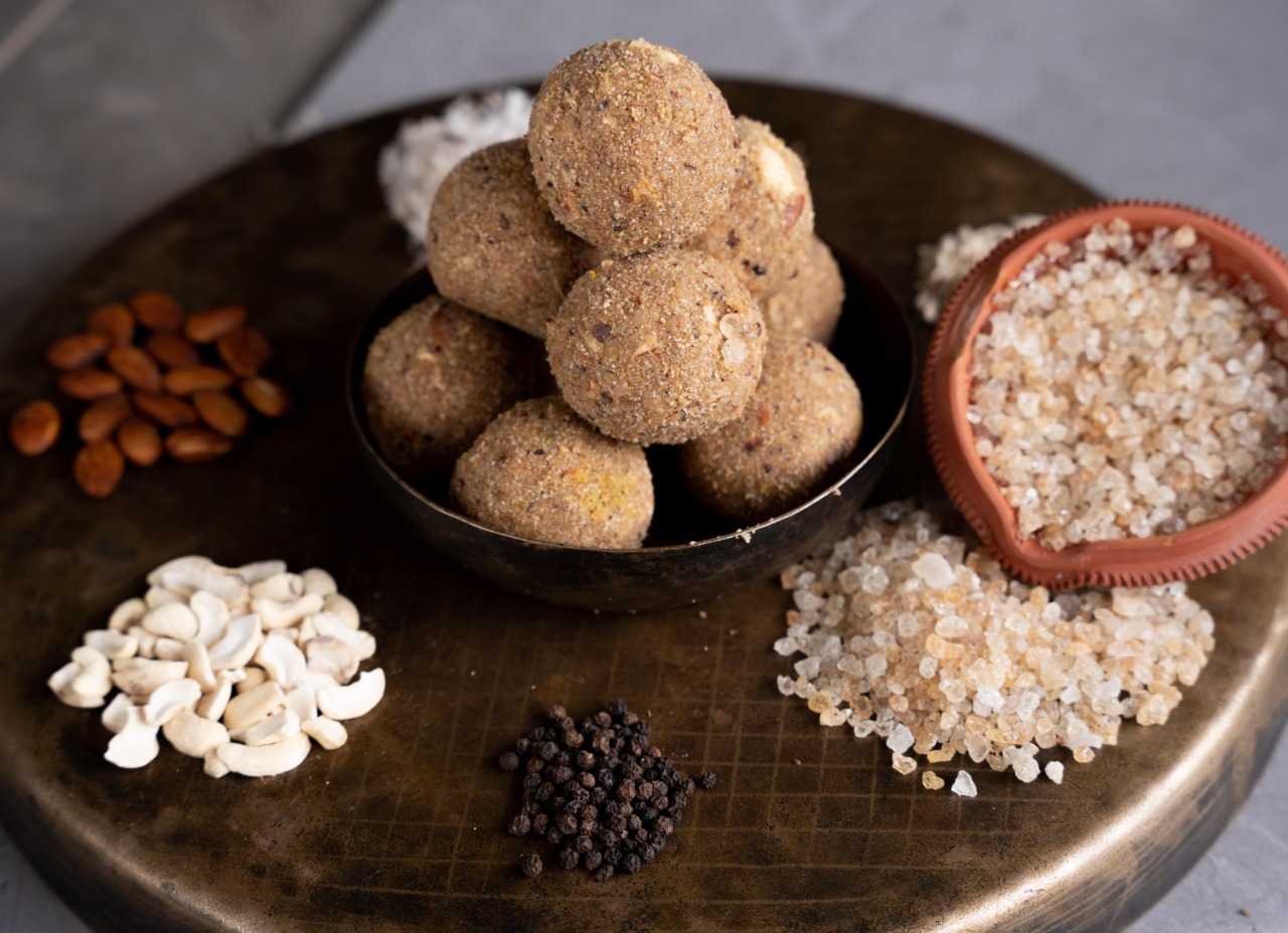 Gond ke Laddo by Nuskha – Traditional Nourishment for New Mothers
